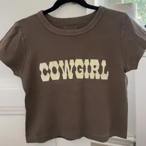 Super cute brandy melville cowgirl top, one size good condition 