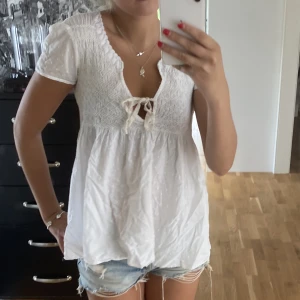 Odd Molly blus  - Vit söt blus. Pris plus frakt 🙌🏼(ANVÄND EJ KÖP NU!) 