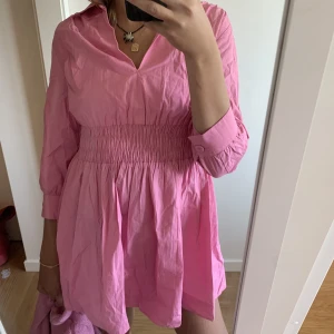 Zara klänning - Klänning från zara! Kan behövas strykas :)