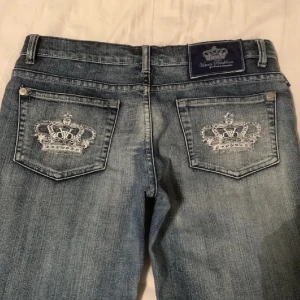 Victoria Beckhamn - Innerbenslängd: 85 midjemått: 80❤️