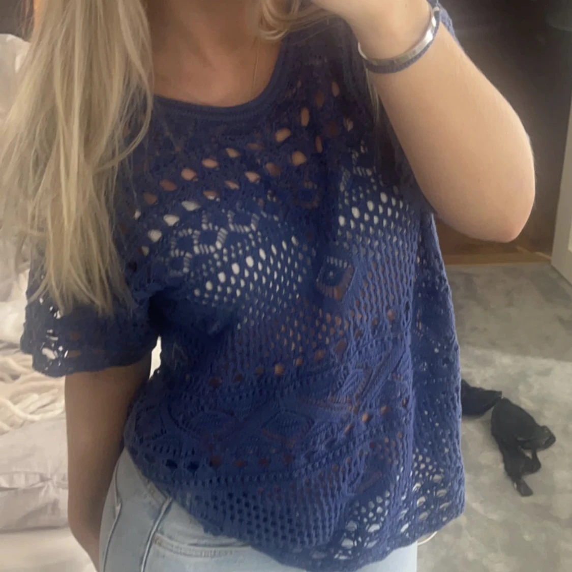 Stickad blå t shirt  - 90