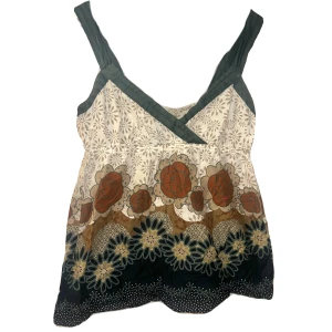 Bohemiskt linne - Superfint linne som tyvärr inte kommit till använding. Kontakta om du är intresserad eller har övriga frågor🫶