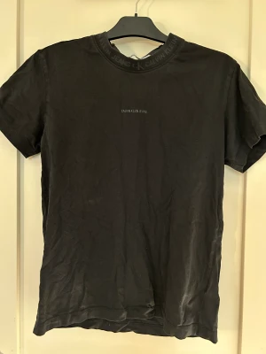 T-shirt - Super fin T-shirt som är använd ett fåtal gånger och välvårdad 