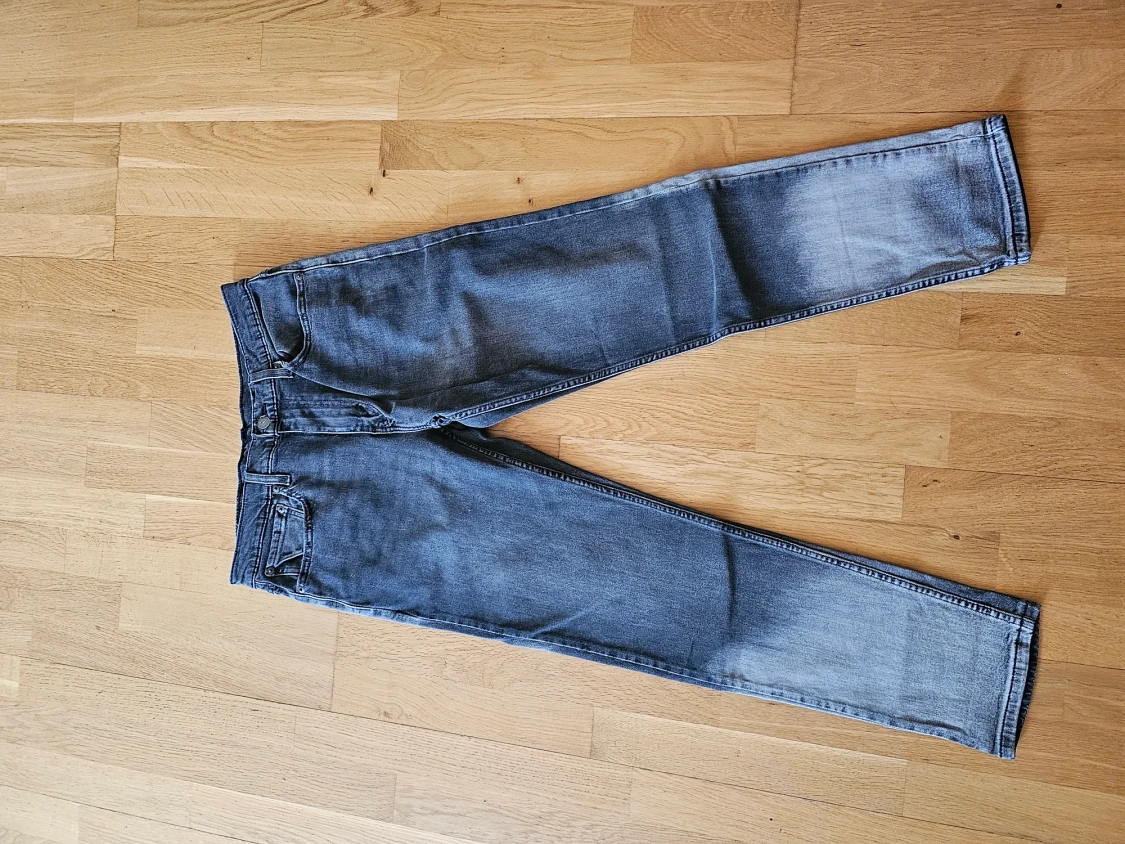 Levi's jeans