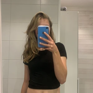 Tröja zara - Kortare tajt tröja ifrån Zara😙