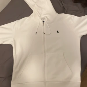 Polo raulph lauren zip kofta - Nyskick kan inte lömna tillbaks
