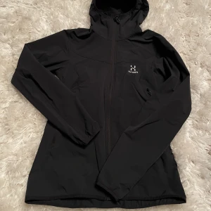 Haglöfs jacka - Inköpt våren 23