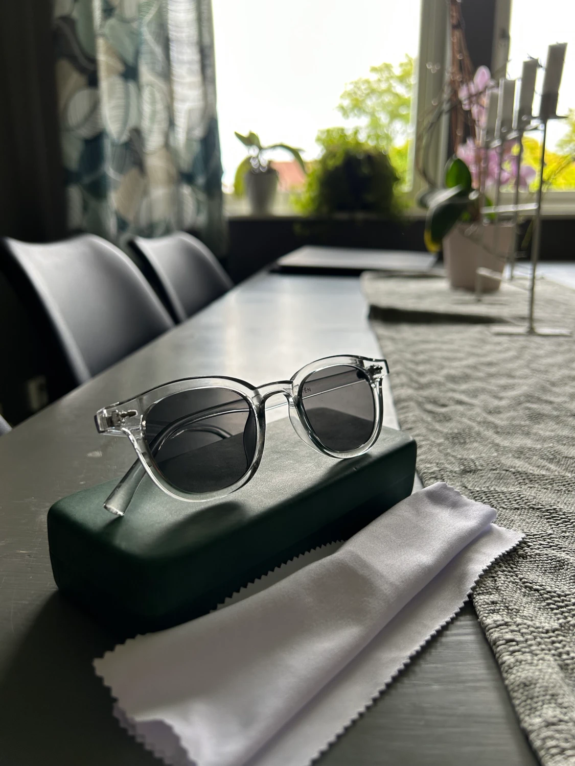 Solglasögon från Montén 