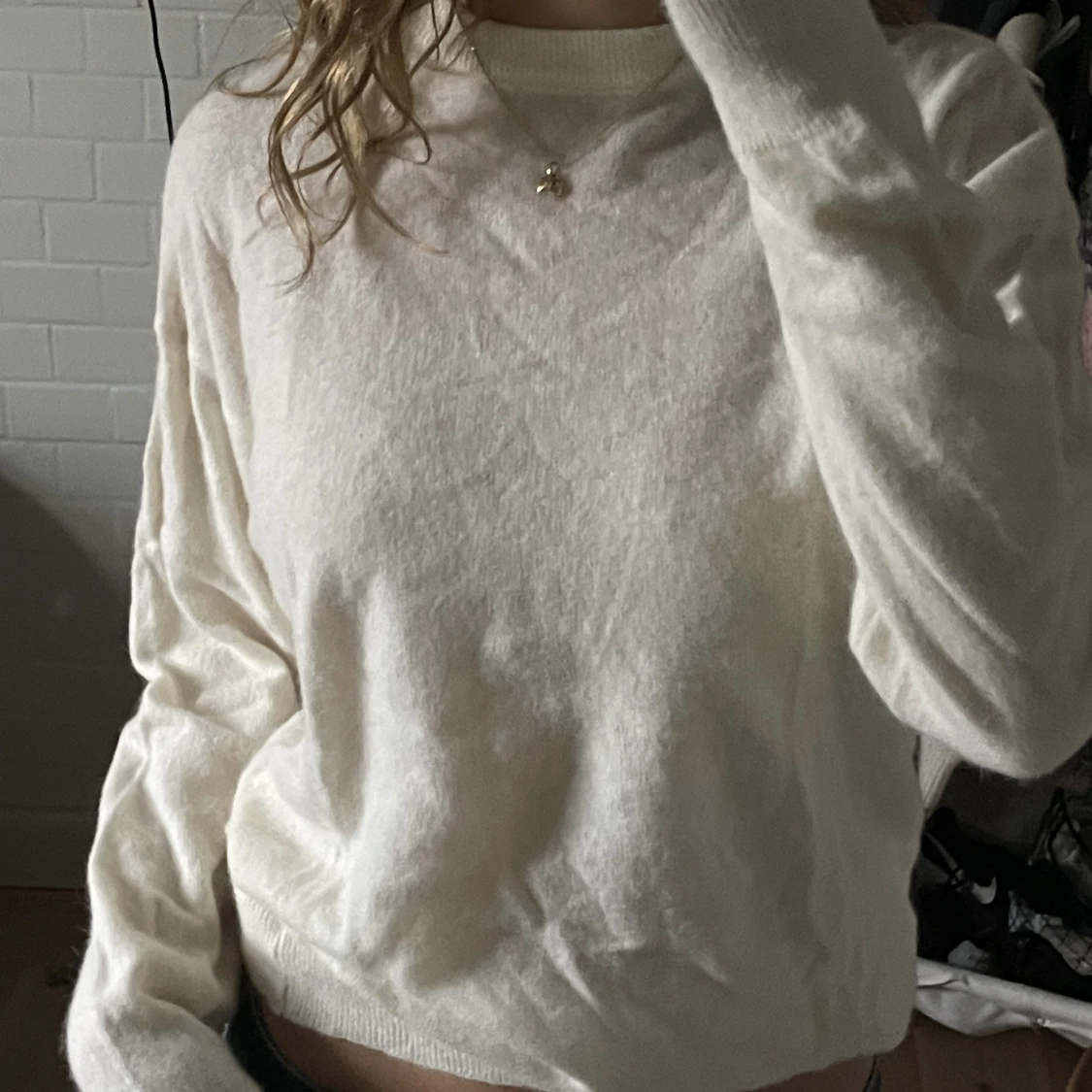 Vit stickad i angoraull - 90