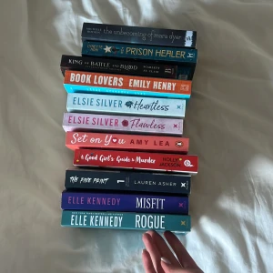 Böcker💗 - Säljer lite böcker jag har läst💗 60 kr per bok+ frakt. Fraktar med postnord❤️Köper du 3 böcker får du den 4:e gratis📚