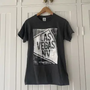 Las Vegas T-shirt köpt för nån månad sen i Las Vegas, använd en gång, bra kvalite 