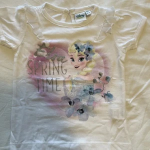 Elsa t-shirt bebis - Helt ny t-shirt barn 18 månader. 