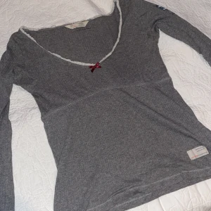 Tröja - Tunn långärmad tröja från odd Molly!!😻😻 storlek xs