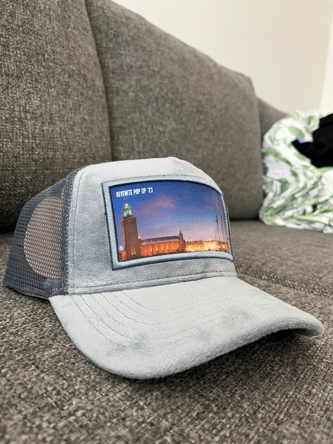 SIGNERAD REVENITE POP UP ’23 - 90