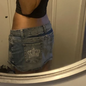 Kjol - En snygg kjol som inte kommer till användning!!