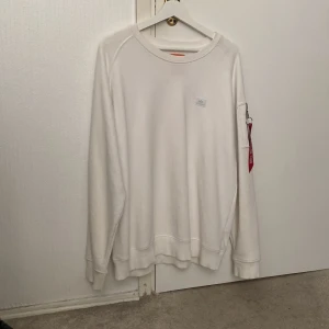 Alpha Industries tröja - Använd fåtal gånger inga defekter org pris 600