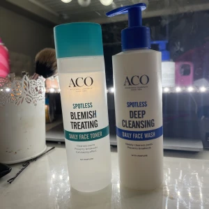 ACO spotless  - Ansikts rengöring och toner! Använda två ggr, funkar inte på mig därför säljer jag dem!
