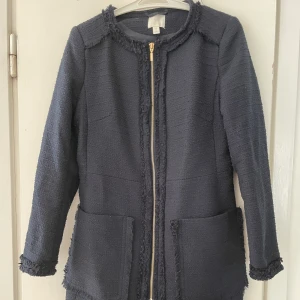 Lång kavaj Jacka - Använd fåtal gånger- Storlek 38