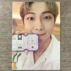 BTS RM Sowoozoo Special Ticket pc - Fint skick, inga skador!