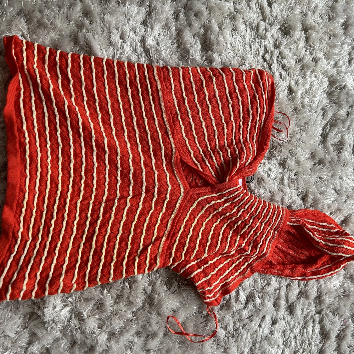 Röd/vit randig topp - 90