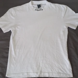 Black Squad t-shirt - Skick: 8/10, Storlek: XS