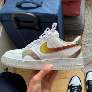 Airforce 1 - Skön färg kond 8/10 väldigt sparsamt andvända
