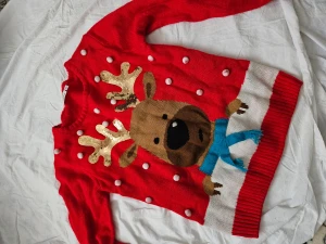 Jul tröja  - Helt ny jul tröja  Aldrig använd  Kappahl 158/164 