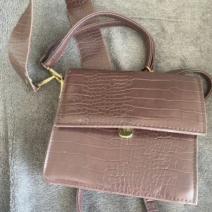 Väska  - Brun väska 💗