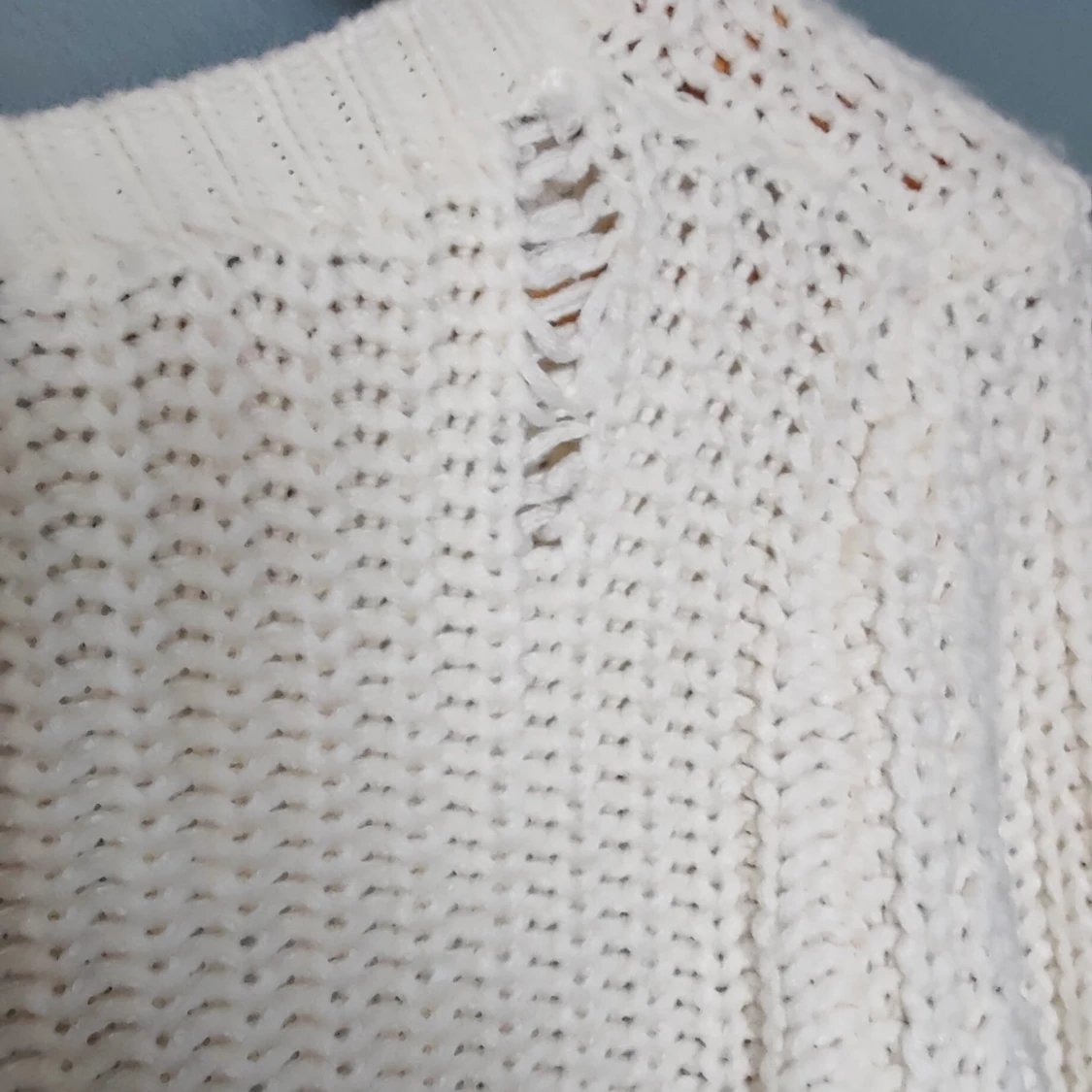Vit tjock stickad tröja - 91