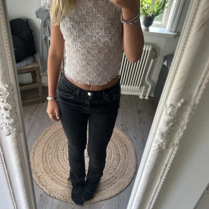 Zara jeans - Säljer nu dessa jättefina jeans från zara!✨✨ pris kan diskuteras
