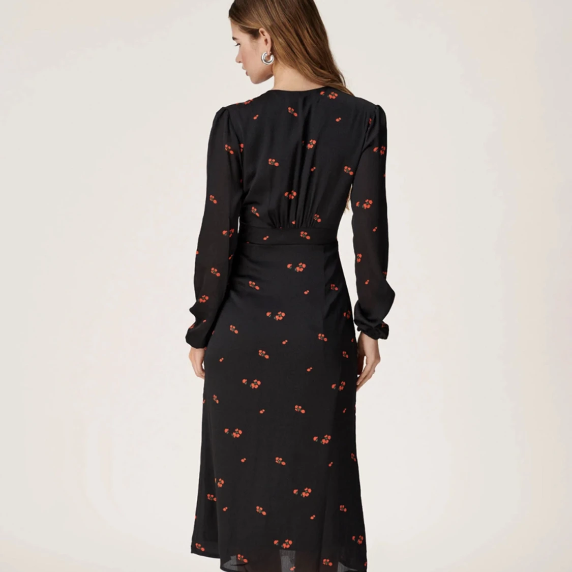 Oanvänd Adoore klänning, Paris dress black rose - 91