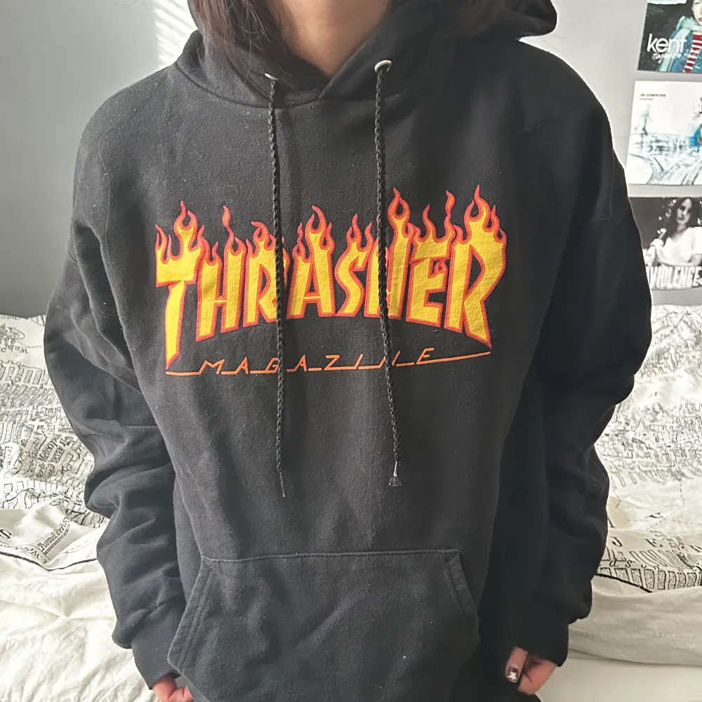 Thrasher hoodie köpt i San Franscisco! Originalt pris 1200kr men pris kan diskuteras.. Hoodies.