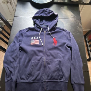 Ralph Lauren huvtröja - Ralph Lauren huvtröja i storlek M