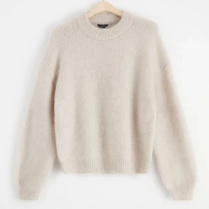 Stickad tröja  - Så fin stickad tröja i mohairblandning ifrån Lindex!! HELT SLUTSÅLD, nyskick!!🤩🤩Köpt för 800