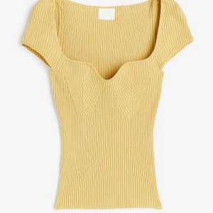 Ribbstickad topp - Aldrig änvänd