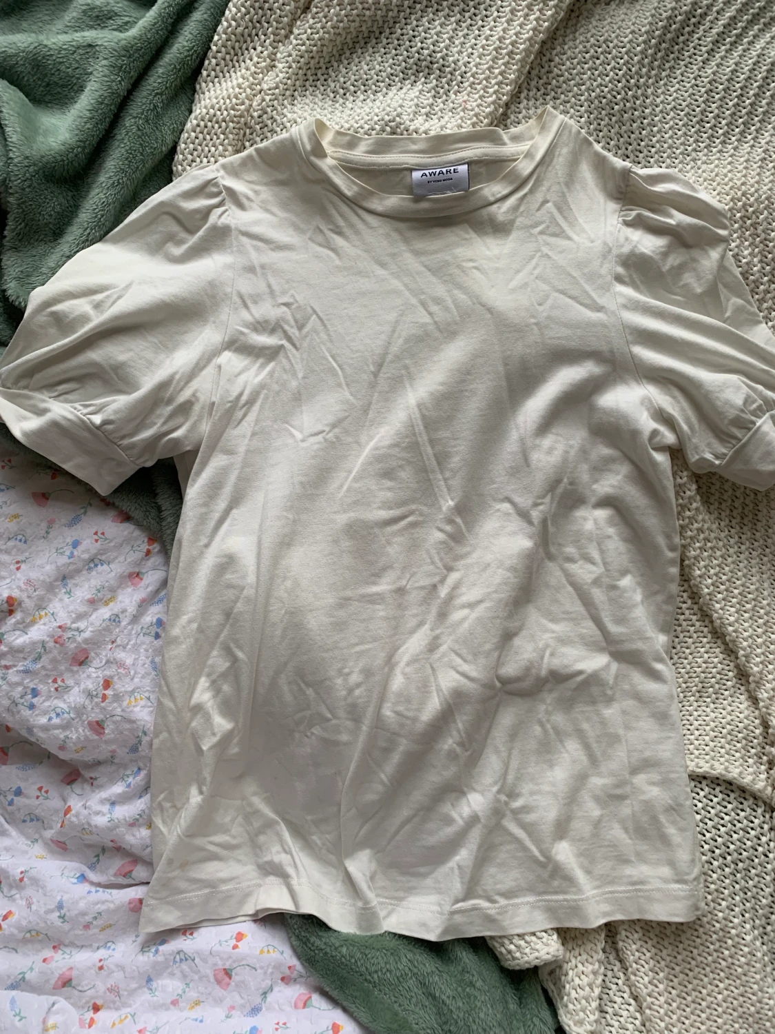 Fin lätt-puffärmad tröja - 90