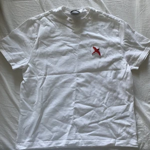 arigato t shirt - helt ny aldrig använt