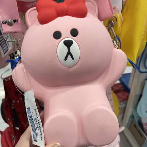 En rosa Björn handväska köpt i Grekland😊