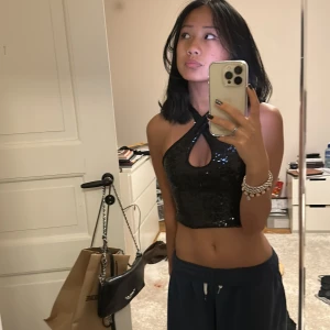 Nyårs topp - Storlek xs, Ginatricot