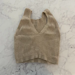 Guldglittrande topp - Jättefin festtopp i guldglitter🥳