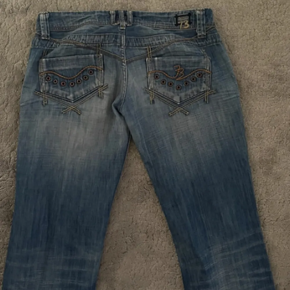 Supersnygga lågmidjade jeans från Pepe jeans🫶🏼 Skriv för fler bilder eller mer info!. Jeans & Byxor.