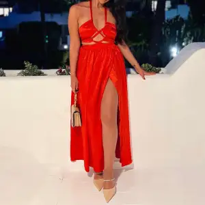 Cut out red dress