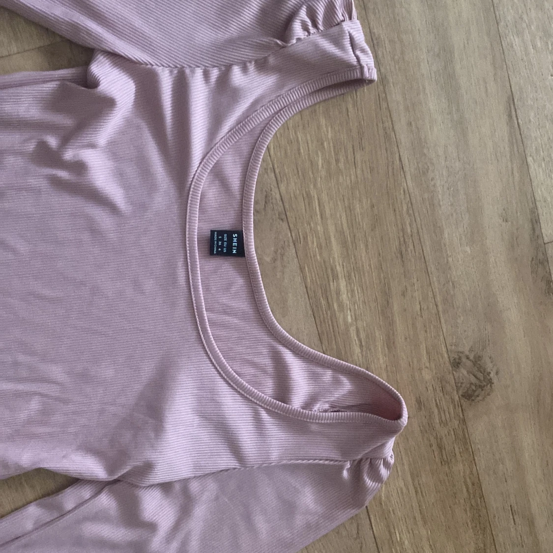 Långärmad urringad tröja - 90