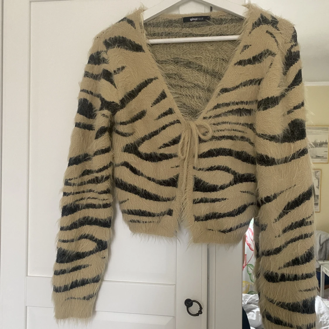 Kofta i lent fluffigt tyg - 90