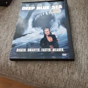 1 dvd film  DEEP Blue SEA
