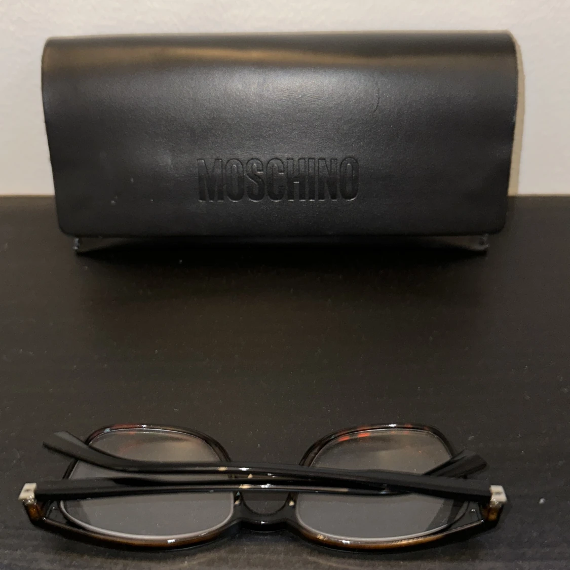 Moschino läsglasögon  - 91