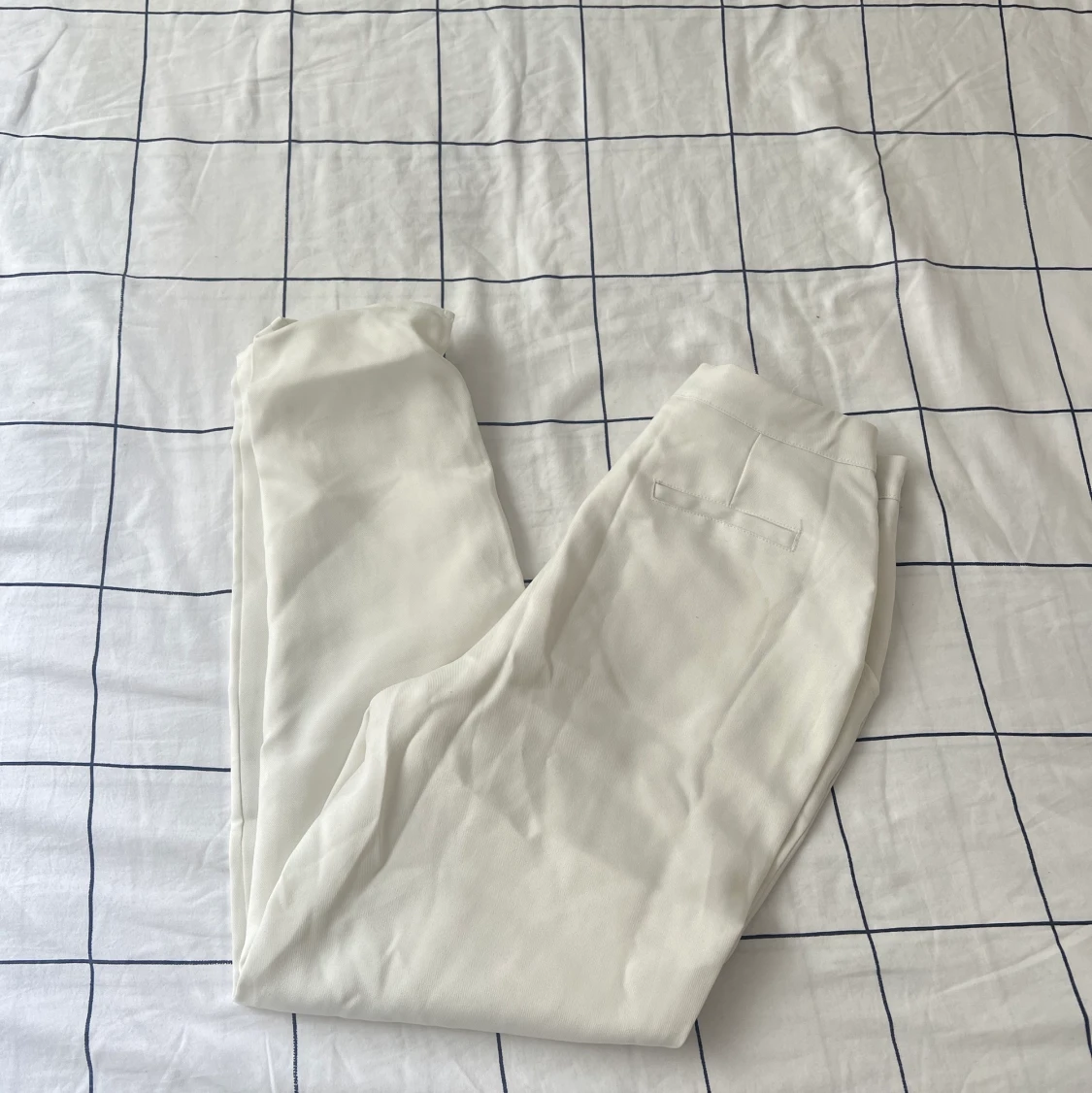 Vita kostymbyxor  - 90
