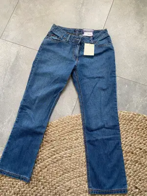 Nya jeans från GANT modell straight