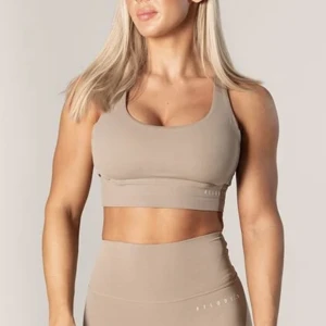 Relode mercy topp  - Mercy träningstopp från Relode, beige. Sparsamt använd - fint skick! Nypris 449kr 