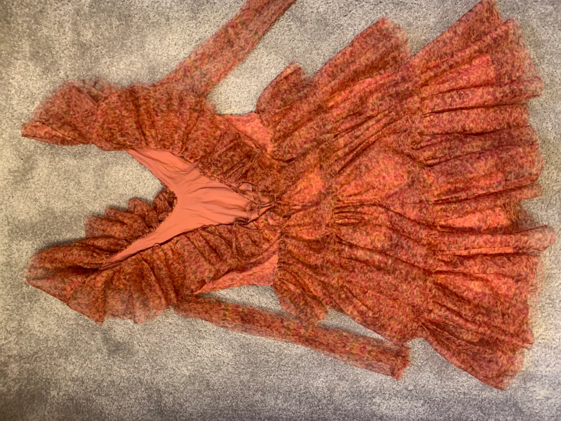 Klänning blommig i tyll  - 90